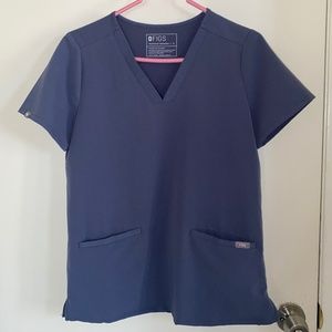 Figs Casma Three-Pocket Scrub Top